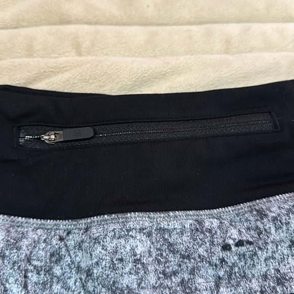 Shorts and visor set - Picture 9 of 11